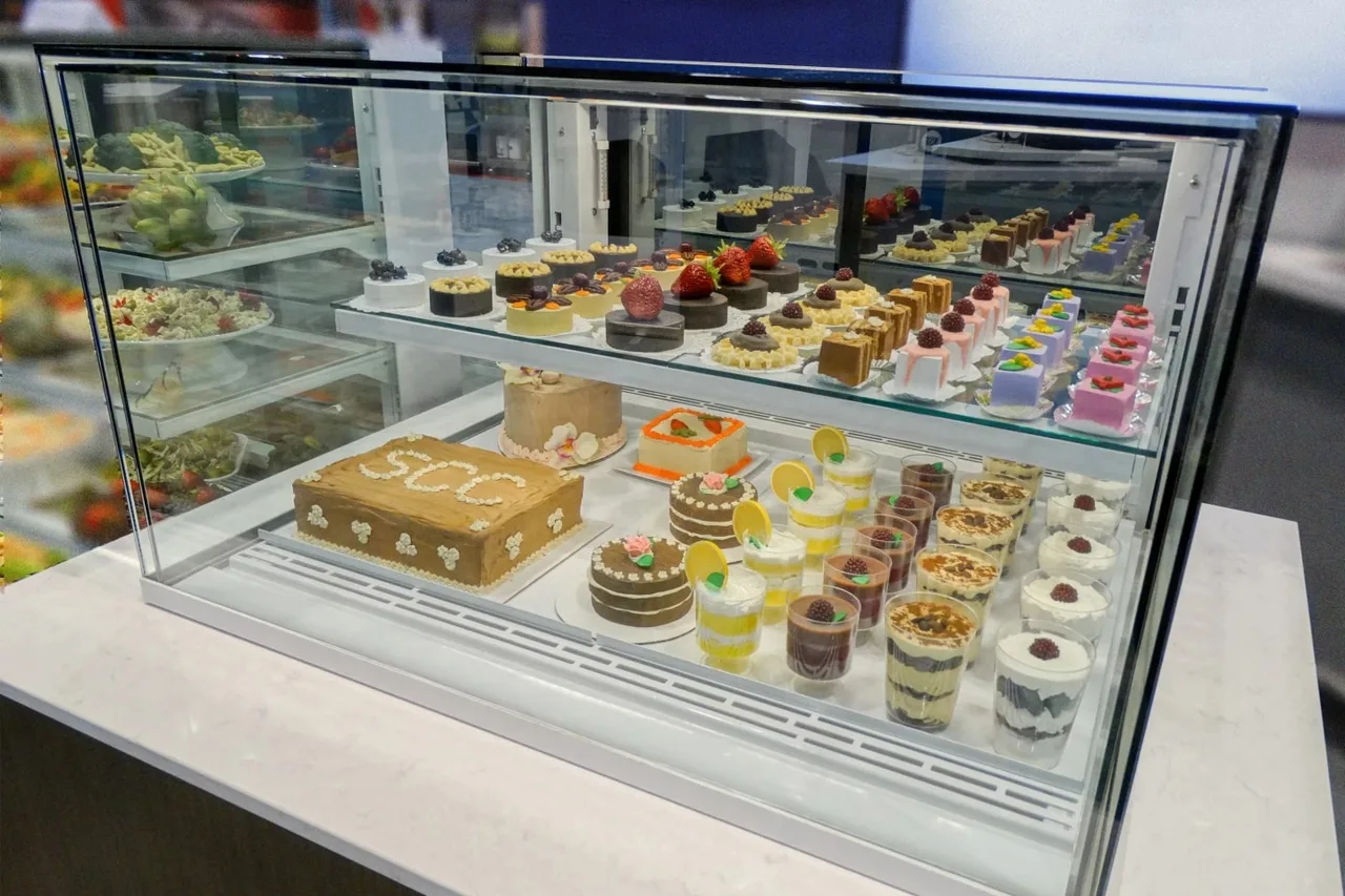 Structural Concepts NE3620RSV 35" Reveal® Full Service Refrigerated Slide In Counter Case