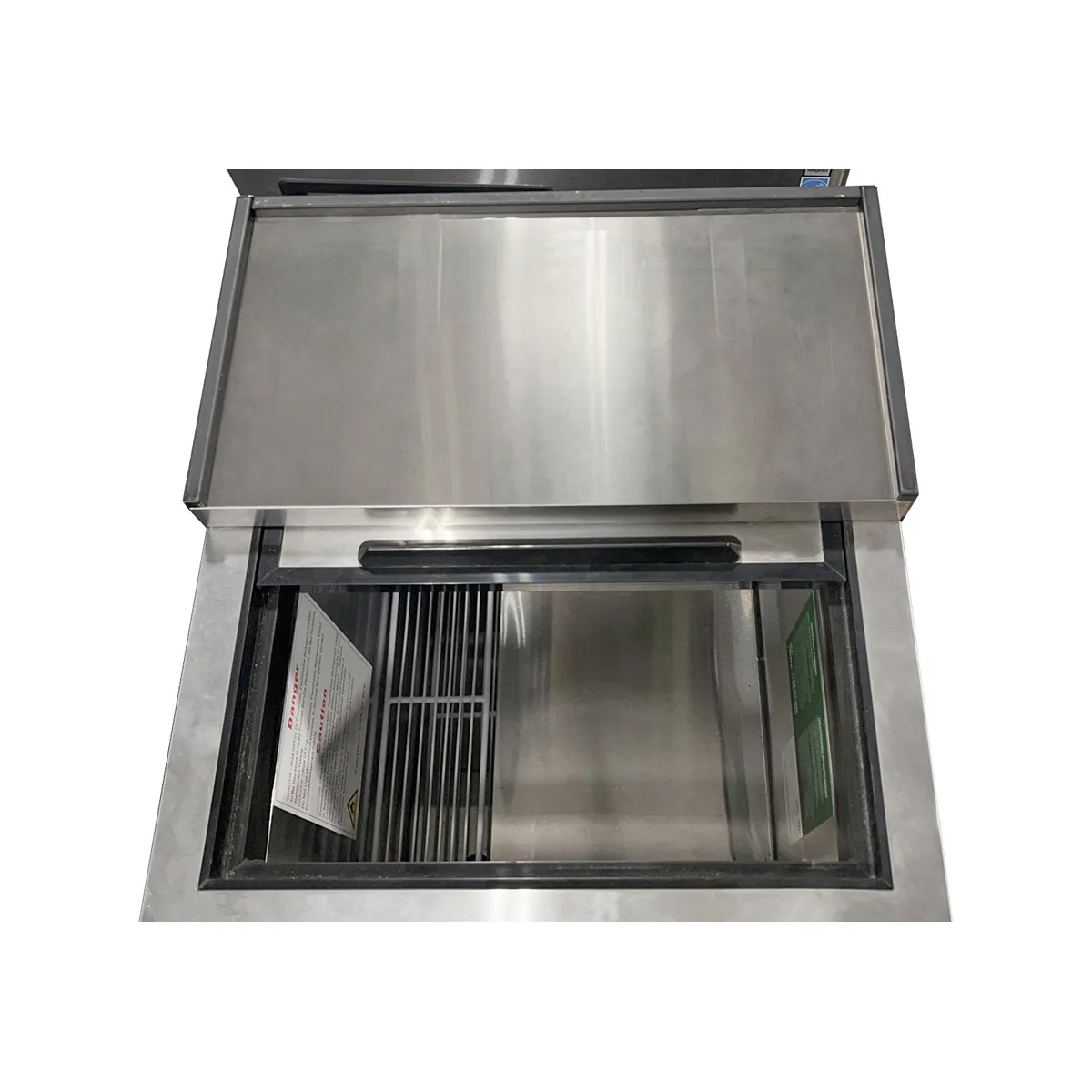 Atosa USA MBGF24GR 24" Glass Froster, 5 cu. ft.