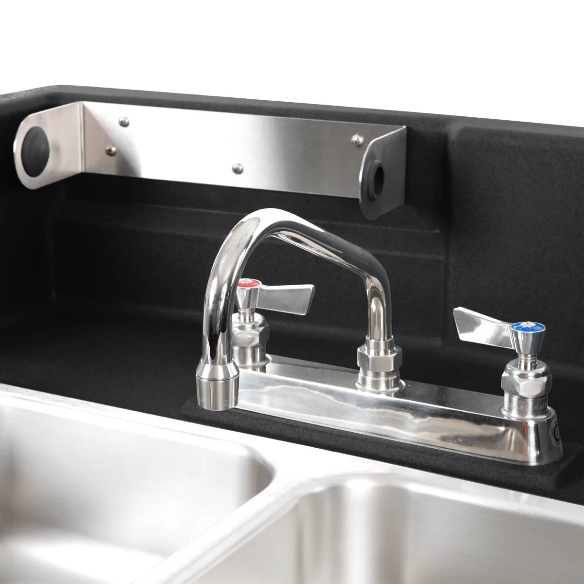Cambro KSC402426 Camkiosk® Hand Sink Cart, with 2 Compartment Sink