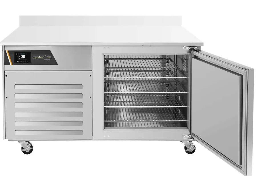Traulsen C Series CLBC4-WT-R 32" Undercounter Blast Chiller, 4 Pans, 32 lbs Chill Capacity