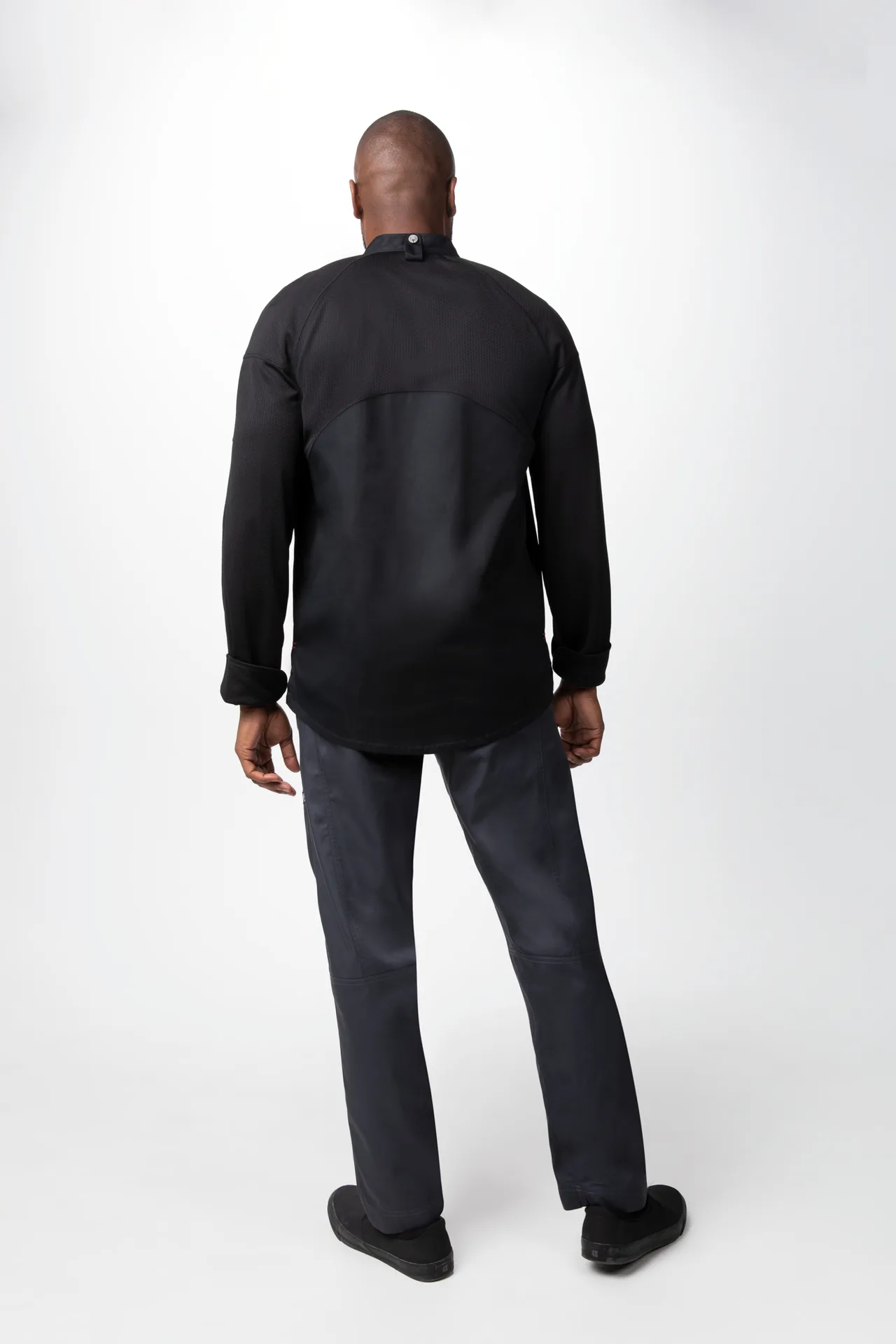 Chef Works CBS01-BLK-XL Tulum Chef Coat XL Black 62/38 PolyCotton Recycled Mesh Sleeve Snap Front Thermo Pocket Apron Tab