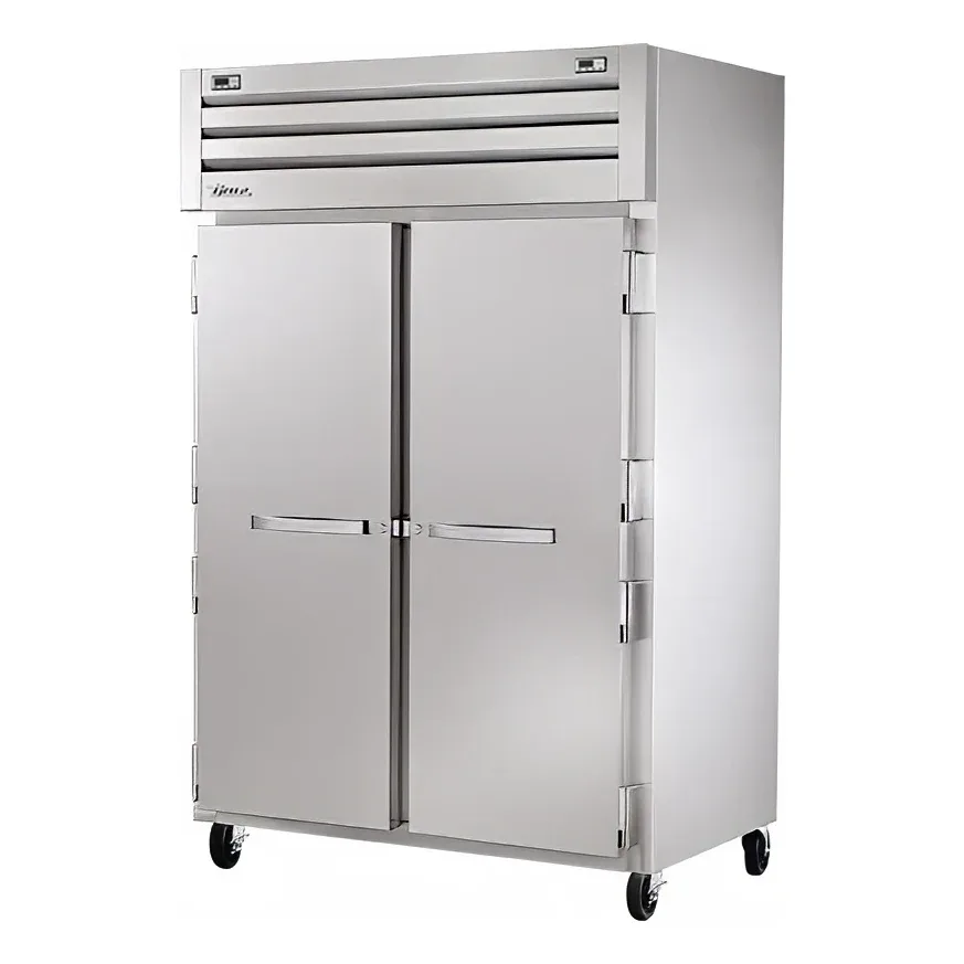 True STG2DT-2S 53″ Two Section Commercial Combo Refrigerator Freezer – Solid Doors, Dual Temp, 115v