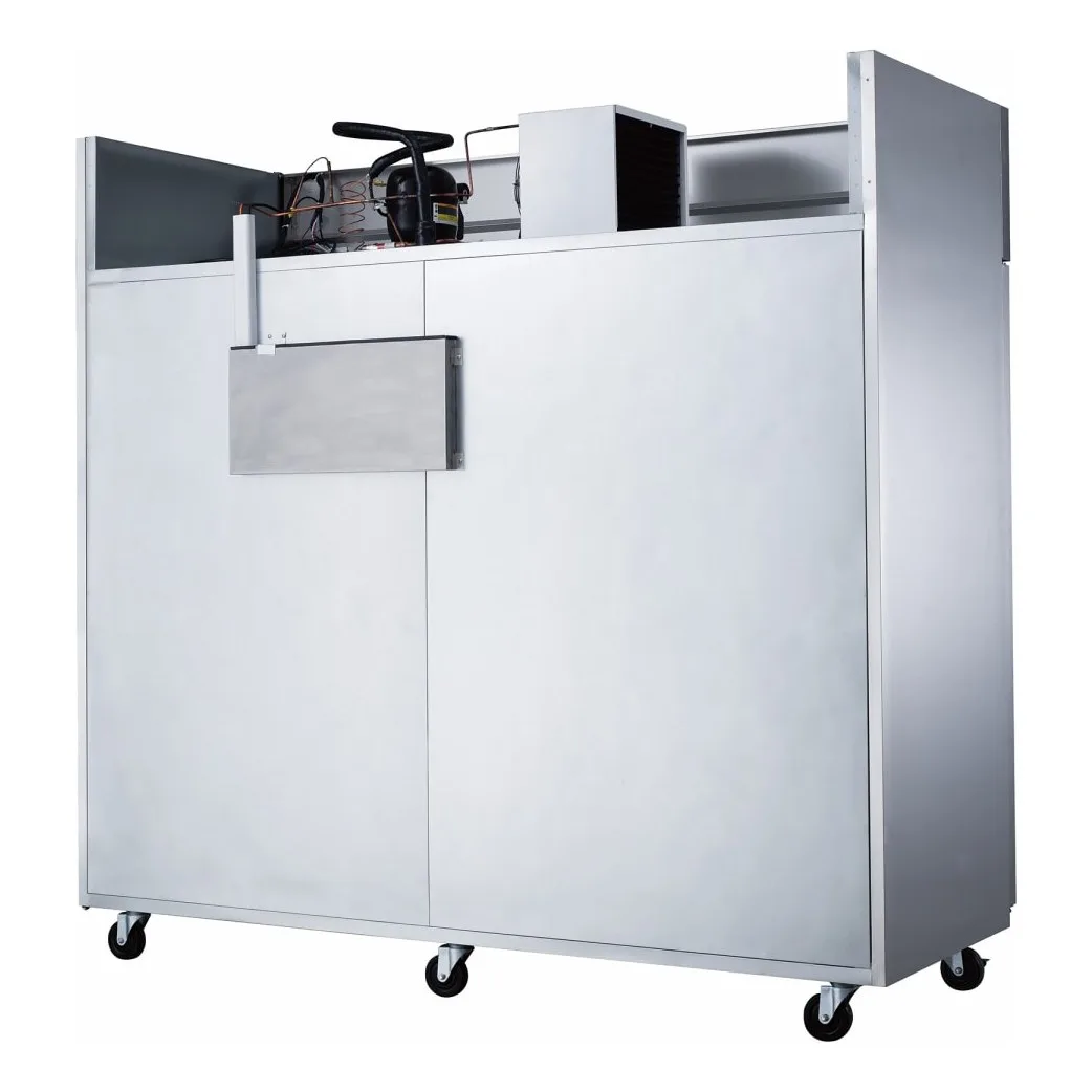 Dukers D83AR 82 5/8" Three Section Reach In Refrigerator, (3) Left/Right Hinge Solid Doors, 115v