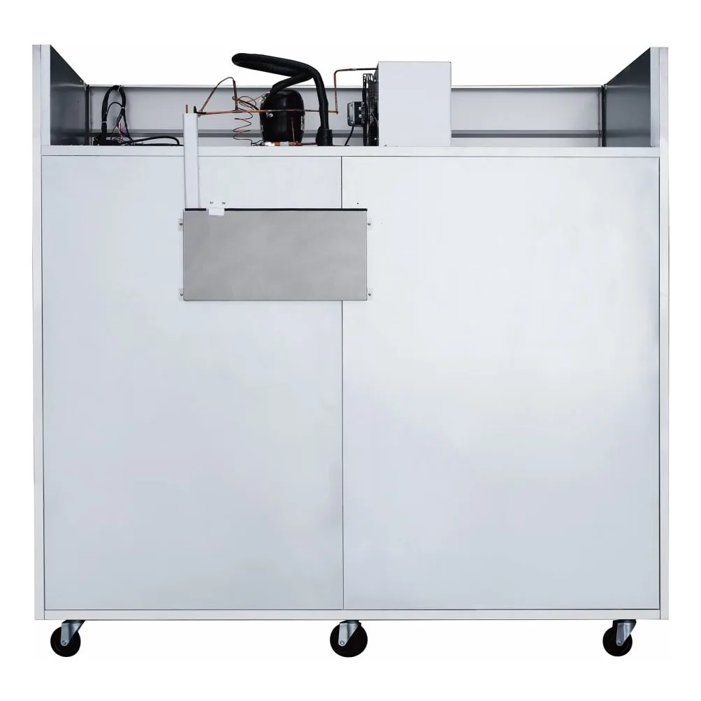 Dukers D83AR 82 5/8" Three Section Reach In Refrigerator, (3) Left/Right Hinge Solid Doors, 115v